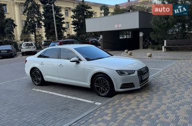 Седан Audi A4 2018 в Одессе