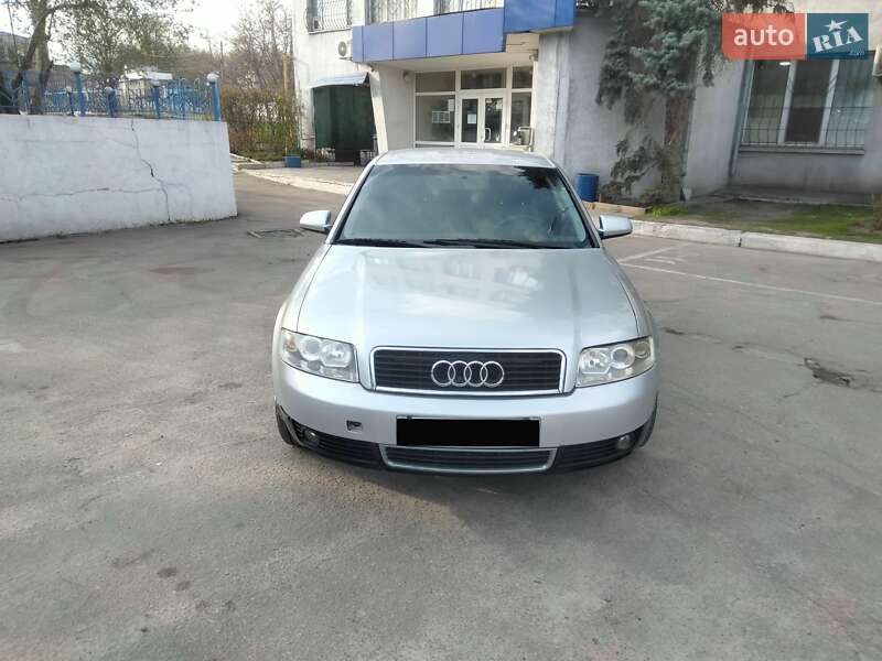 Седан Audi A4 2001 в Кам'янському фото Седан Audi A4 2001 в Кам'янському