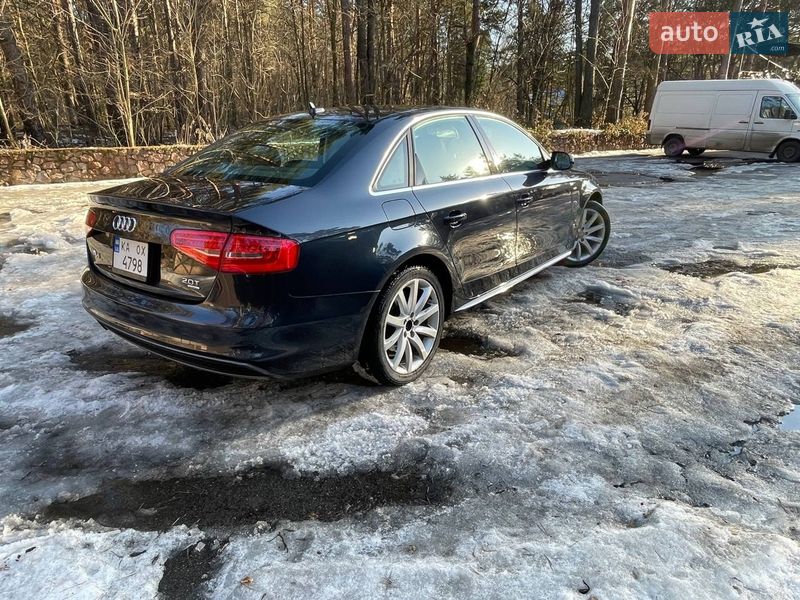 Седан Audi A4 2013 в Києві
