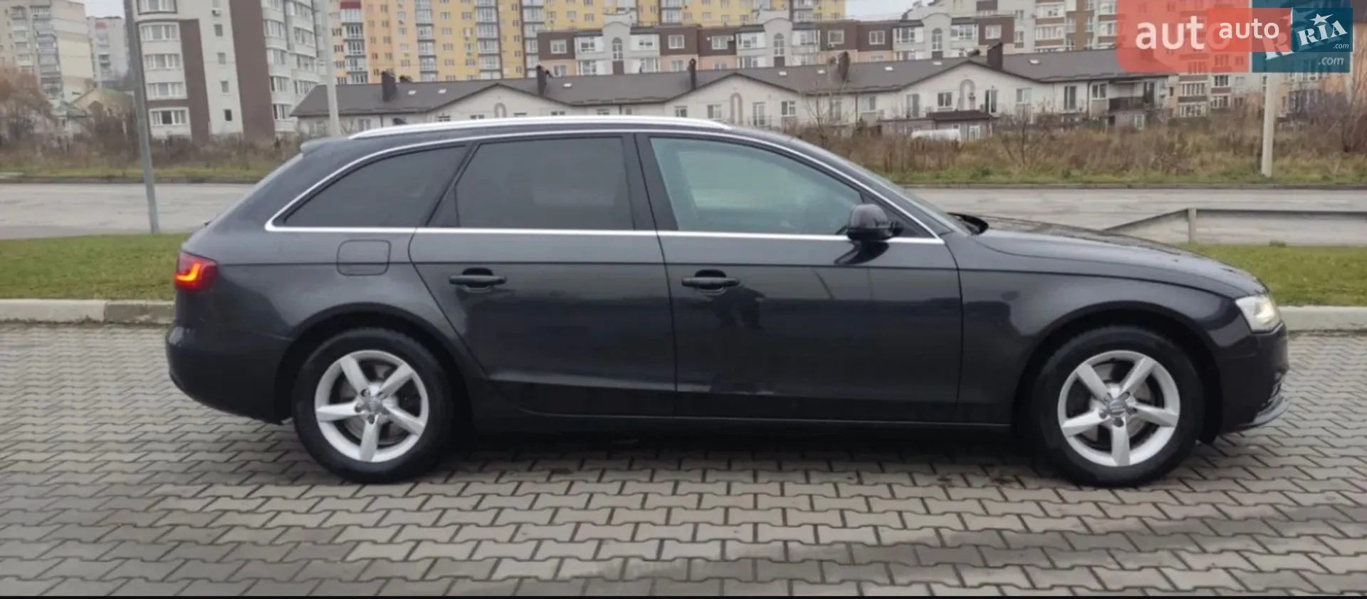 2013 Audi A4 - мініатюра 16