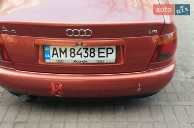 Седан Audi A4 1995 в Киеве