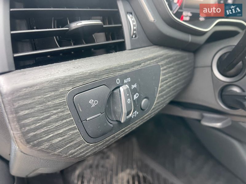 Седан Audi A4 2020 в Днепре