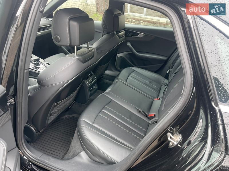 Седан Audi A4 2020 в Днепре