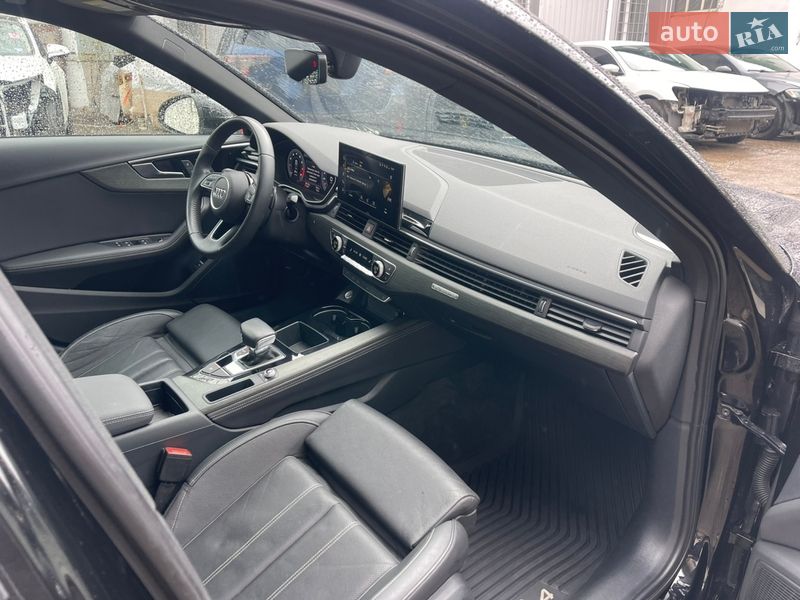 Седан Audi A4 2020 в Днепре