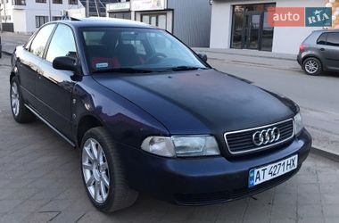 Седан Audi A4 1995 в Вашковцах