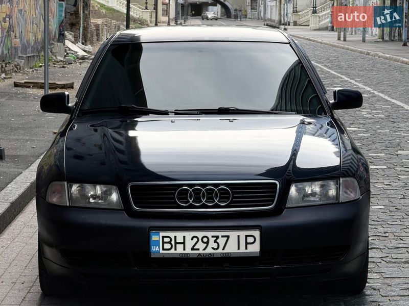 Седан Audi A4 1997 в Одессе