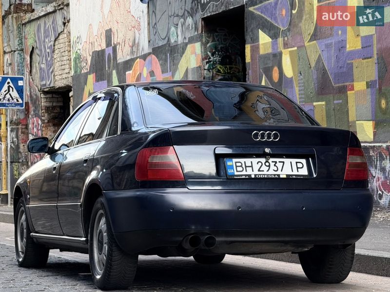 Седан Audi A4 1997 в Одессе