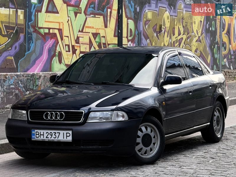 Седан Audi A4 1997 в Одессе