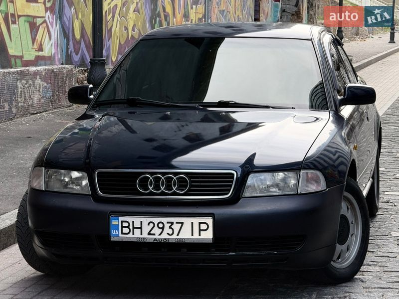 Седан Audi A4 1997 в Одессе
