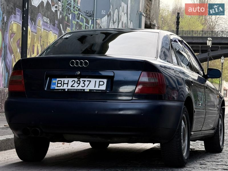 Седан Audi A4 1997 в Одессе
