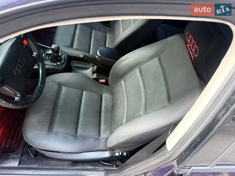 Седан Audi A4 1997 в Одессе