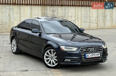 Седан Audi A4 2012 в Ужгороді