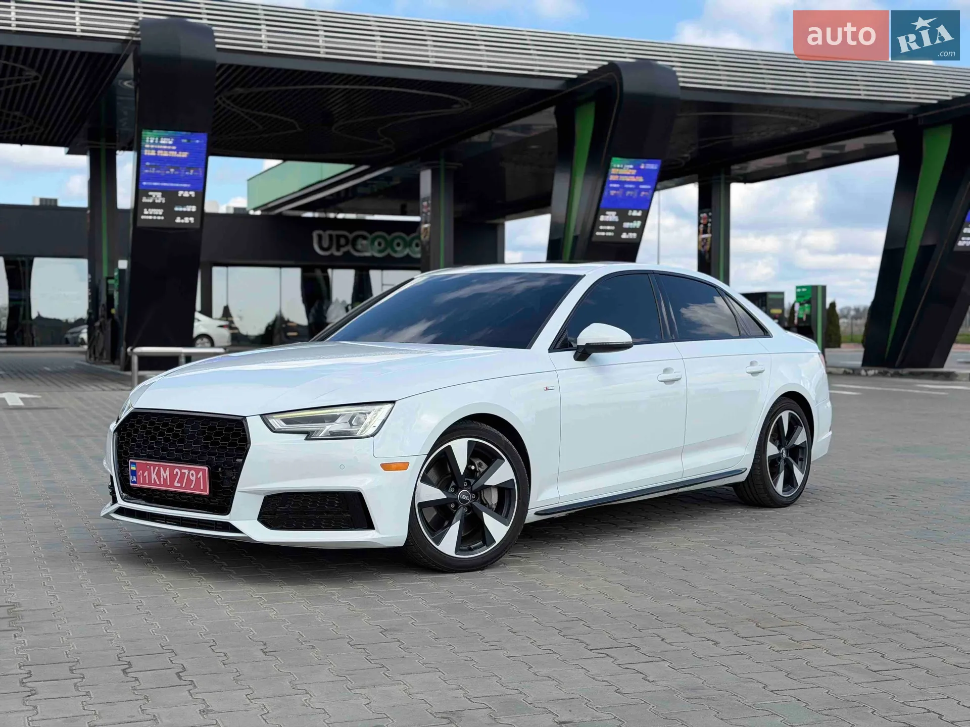 2017 Audi A4 - фото 1