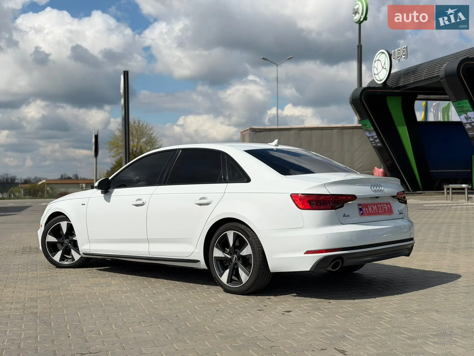 2017 Audi A4 - мініатюра 4