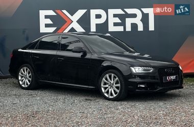 Седан Audi A4 2013 в Львове