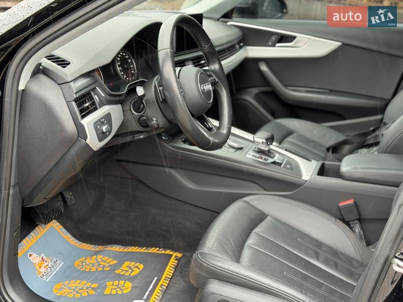 Седан Audi A4 2019 в Виннице