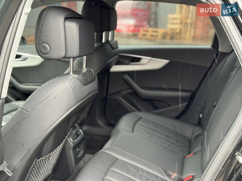 Седан Audi A4 2019 в Виннице