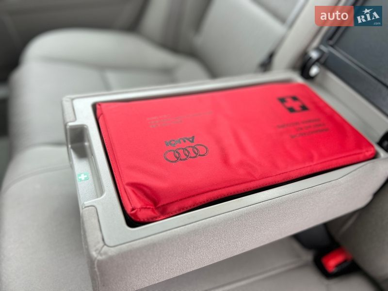 Седан Audi A4 2006 в Ивано-Франковске