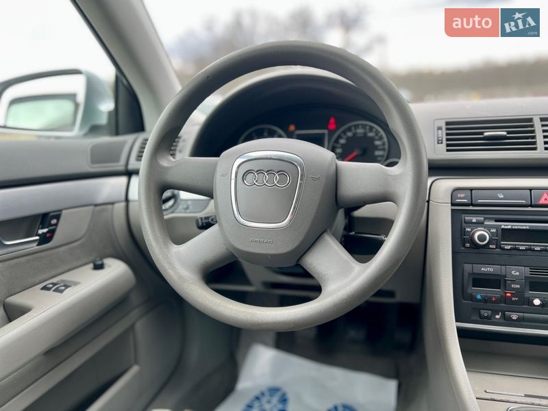 Седан Audi A4 2006 в Ивано-Франковске