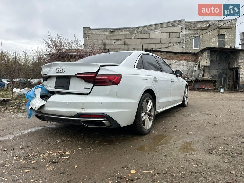 Седан Audi A4 2022 в Харькове