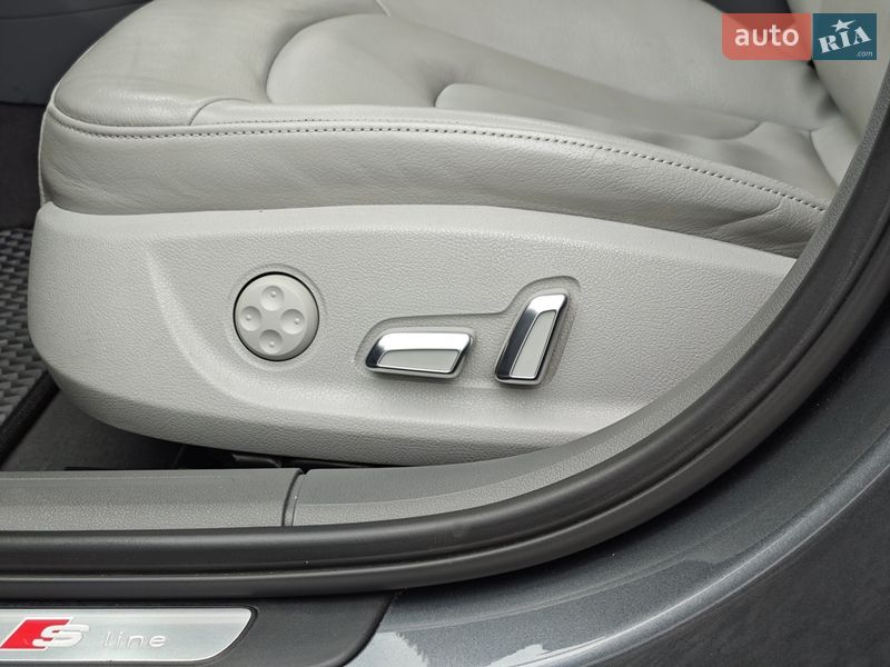Седан Audi A4 2013 в Киеве