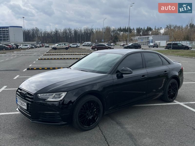 Седан Audi A4 2016 в Киеве