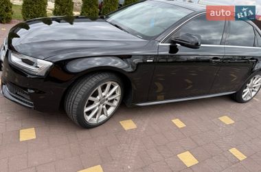Седан Audi A4 2015 в Вараше