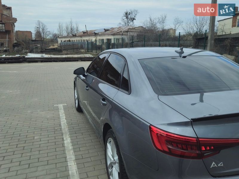 Седан Audi A4 2017 в Ромнах