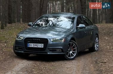 Седан Audi A4 2012 в Лубнах