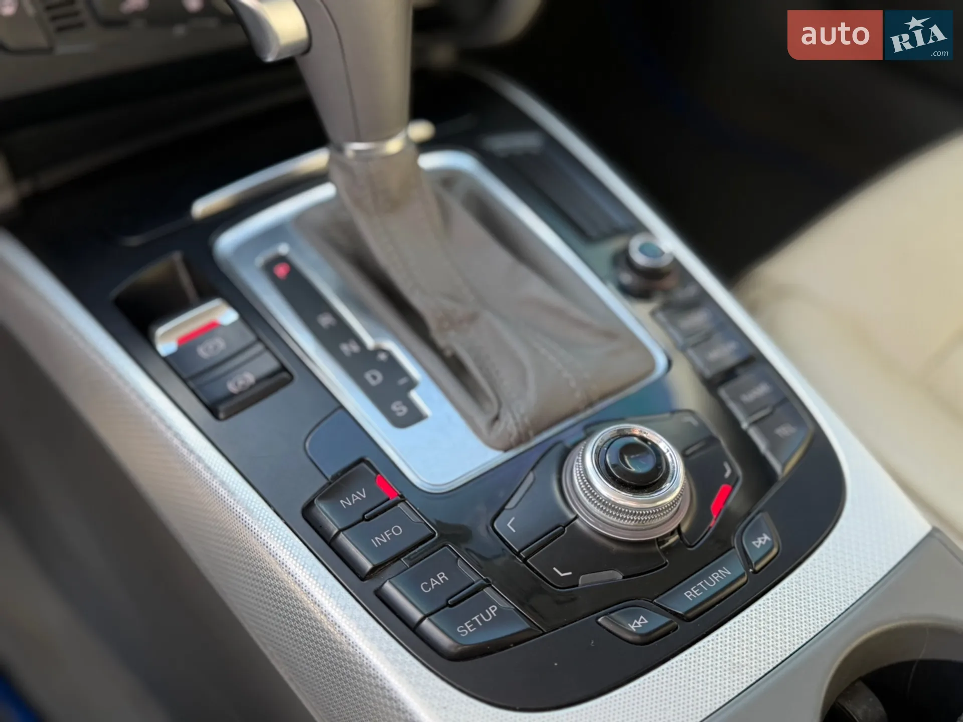 2011 Audi A4 - мініатюра 12