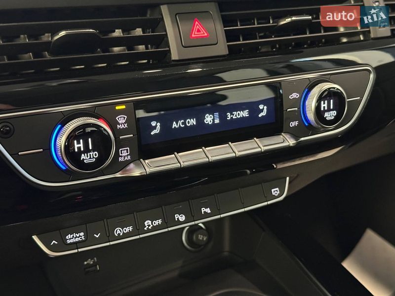 Седан Audi A4 2021 в Львові