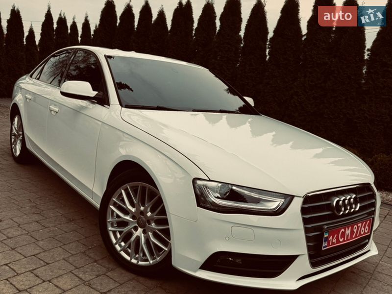 Седан Audi A4 2015 в Городку фото Седан Audi A4 2015 в Городку