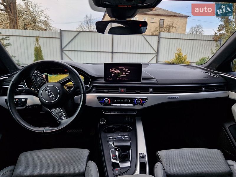 Седан Audi A4 2017 в Нововолинську
