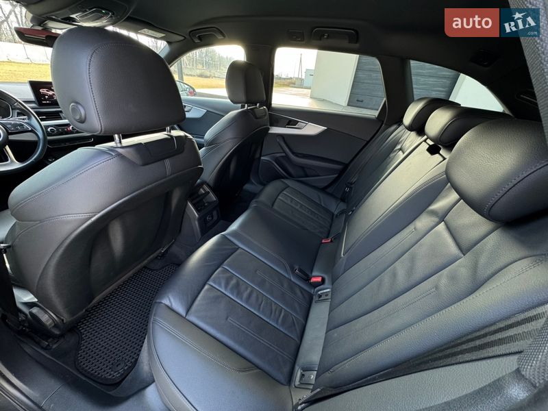 Универсал Audi A4 2018 в Киеве