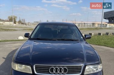 Седан Audi A4 2000 в Львові