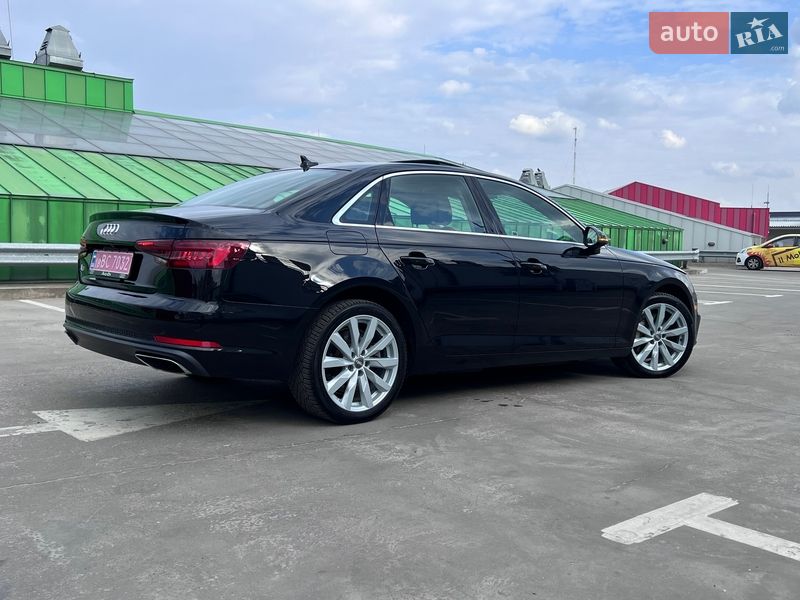 Седан Audi A4 2019 в Киеве