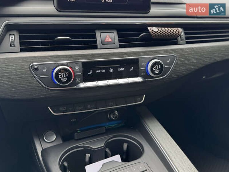 Седан Audi A4 2019 в Києві