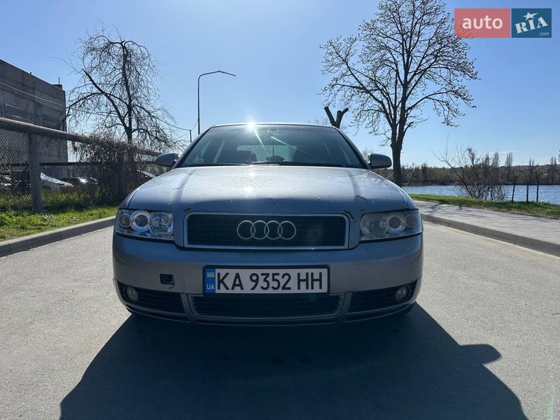 Седан Audi A4 2003 в Василькове