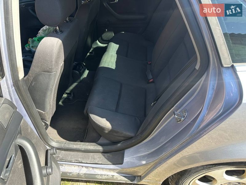 Седан Audi A4 2003 в Василькове