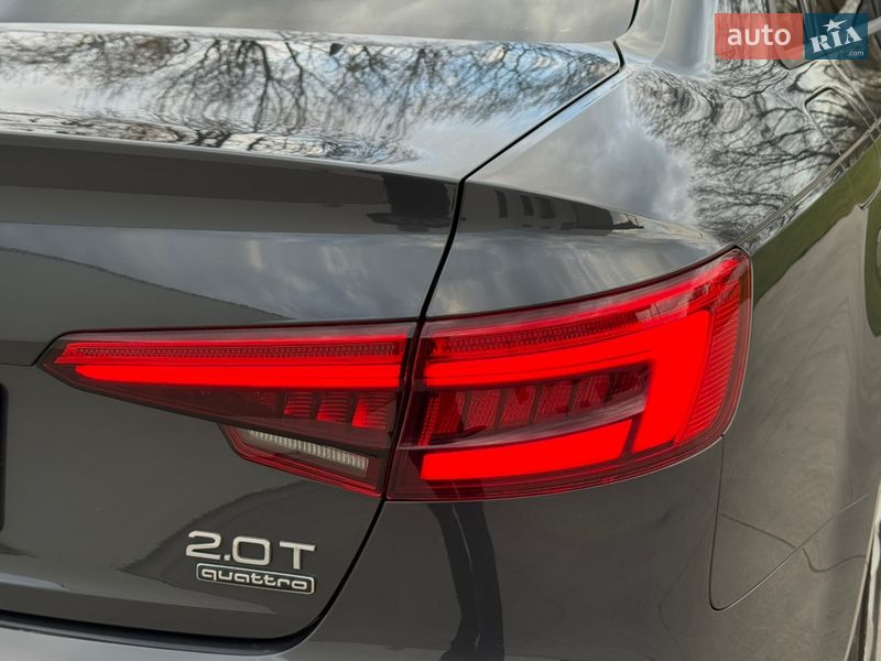 Седан Audi A4 2017 в Луцке