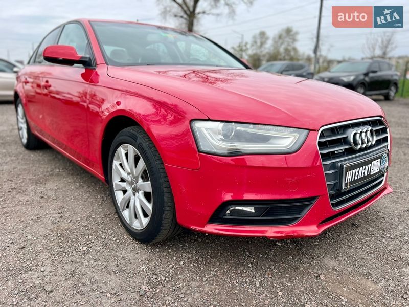 Седан Audi A4 2013 в Киеве