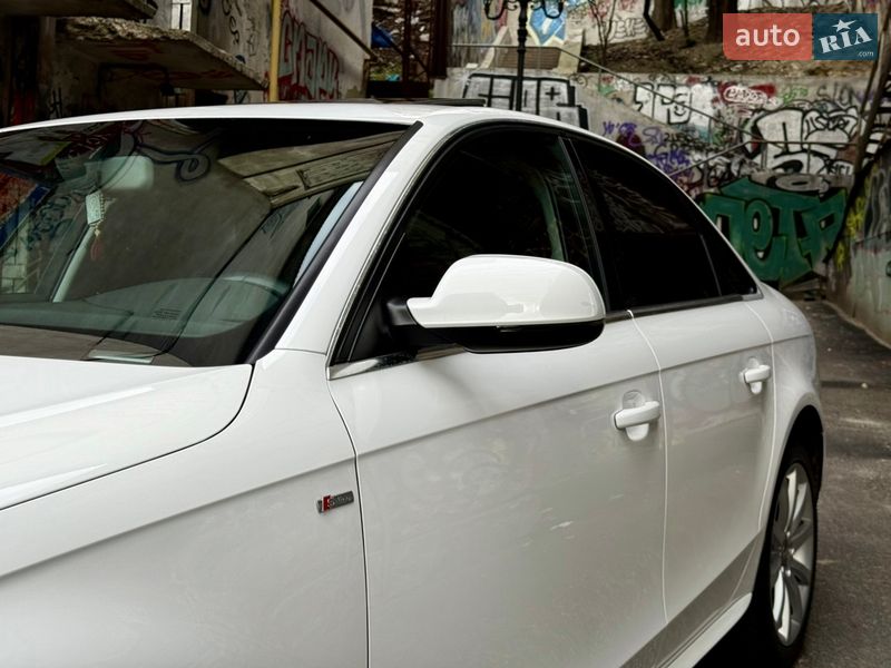 Седан Audi A4 2014 в Одессе