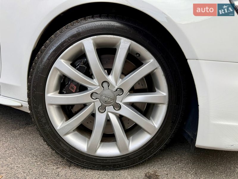 Седан Audi A4 2014 в Одессе