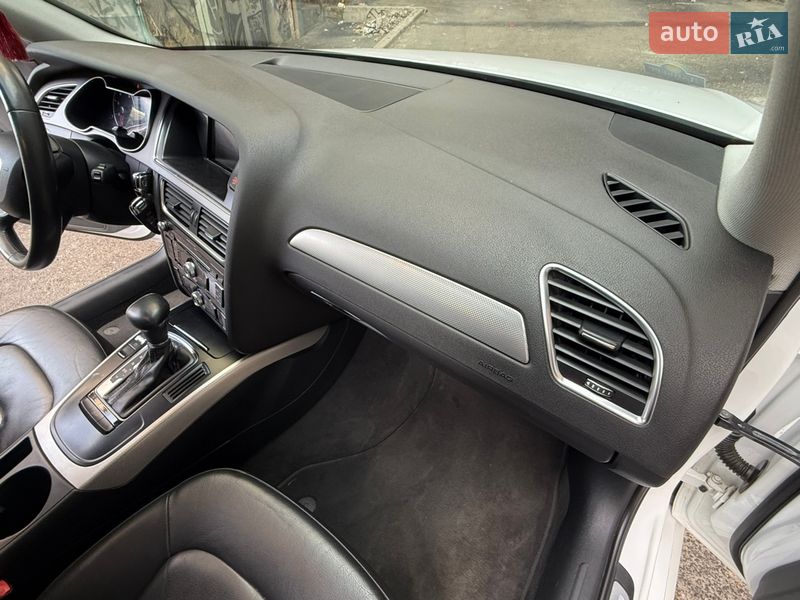 Седан Audi A4 2014 в Одессе