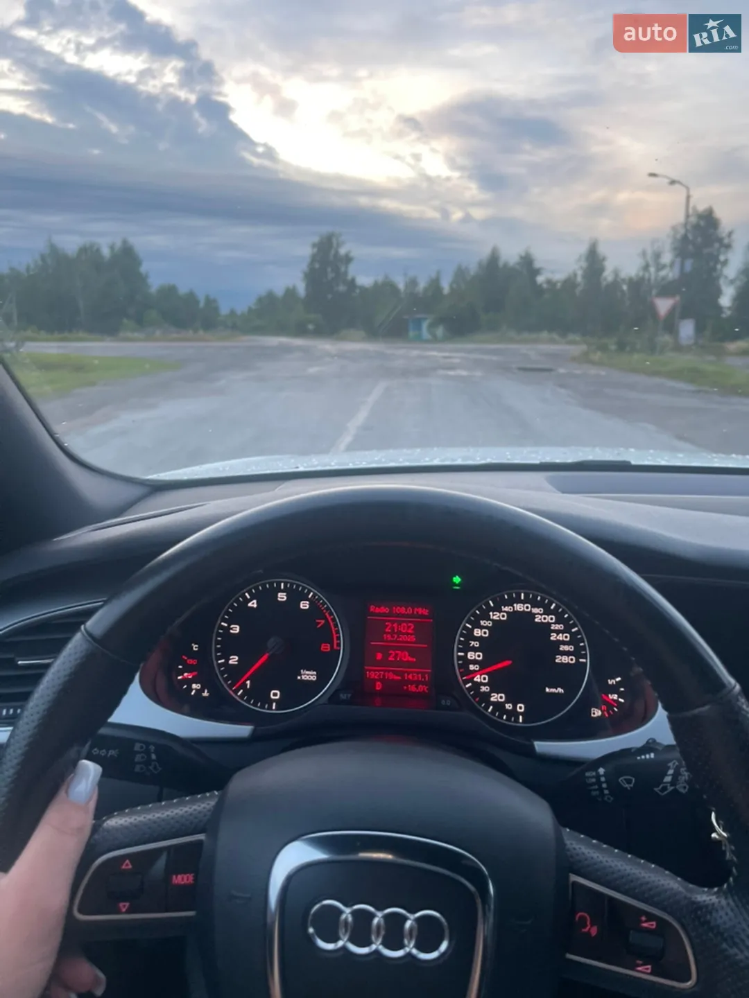 2011 Audi A4 - мініатюра 2