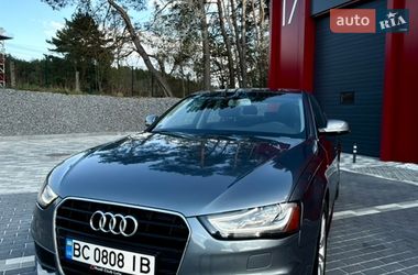 Седан Audi A4 2014 в Львове