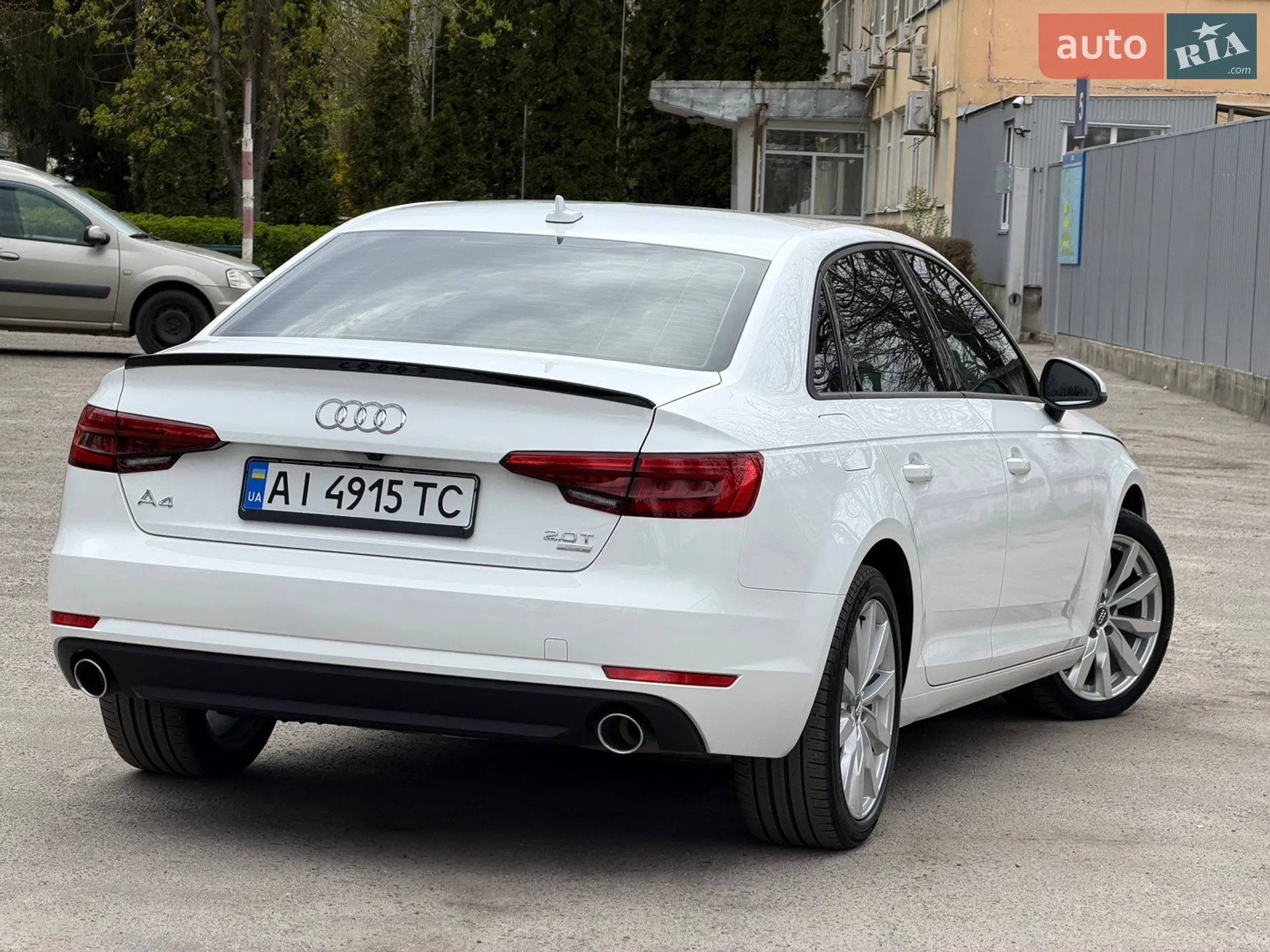 2016 Audi A4 - мініатюра 8