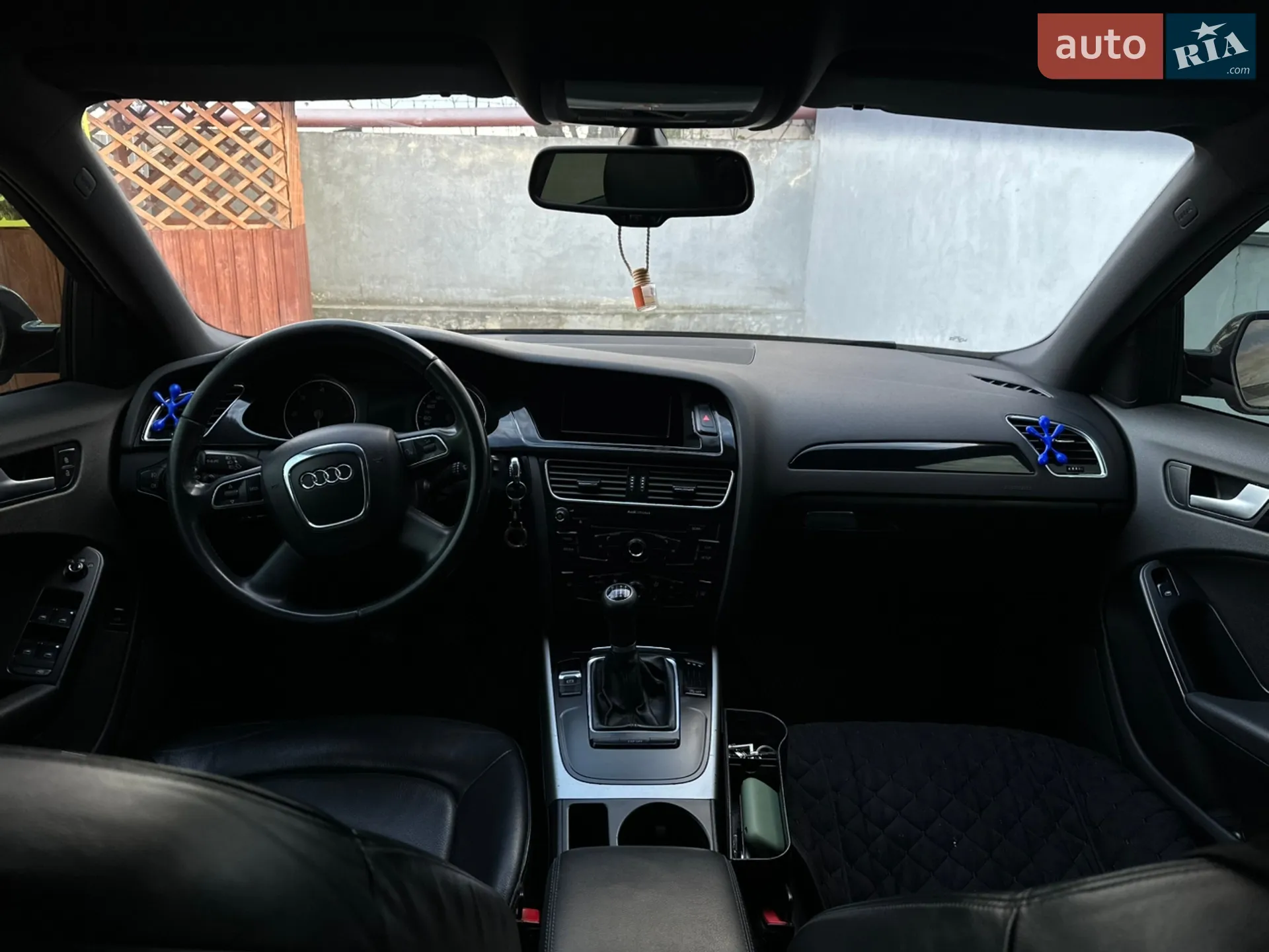 2010 Audi A4 - мініатюра 24
