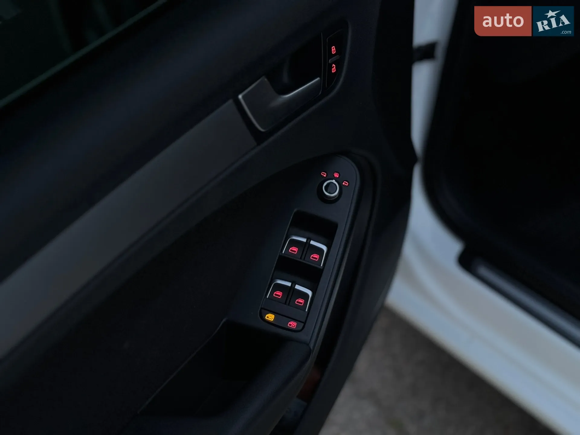 2013 Audi A4 - мініатюра 46