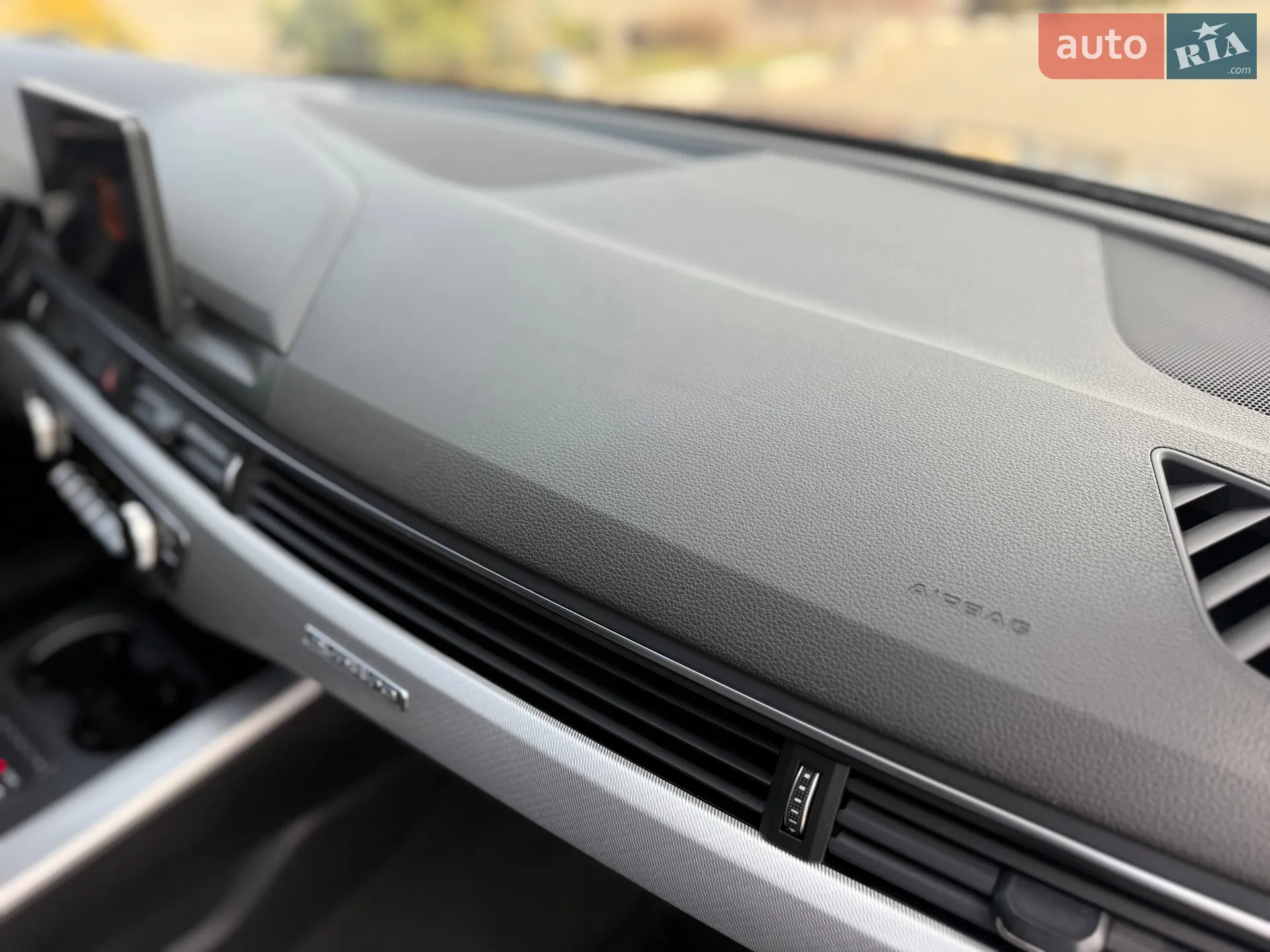 2017 Audi A4 - мініатюра 47